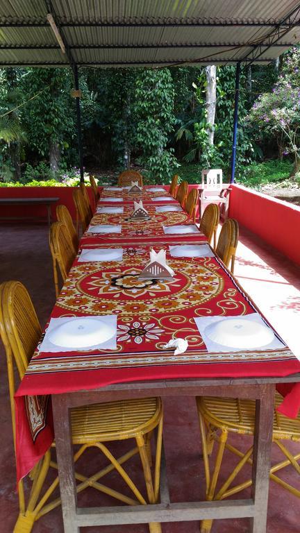 Philip Mary Farm Stay Thekkady Exteriör bild