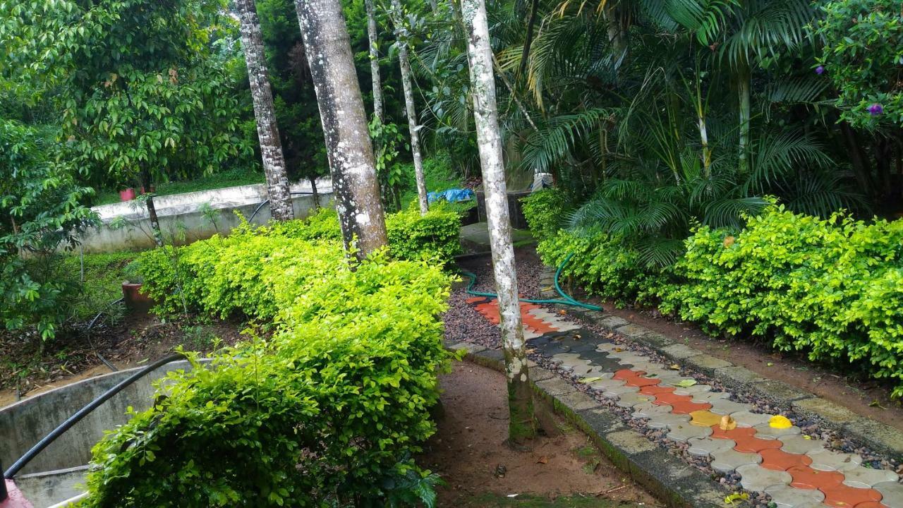 Philip Mary Farm Stay Thekkady Exteriör bild